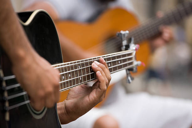 gitarab Nauka gry na gitarze basowej